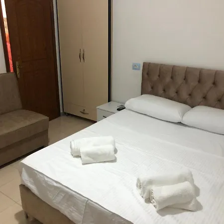 Guest house Elton Tafa *