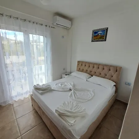 Guest house Elton Tafa *