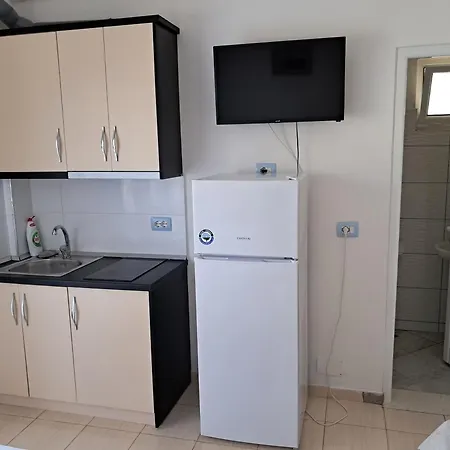 Elton Tafa Guest house